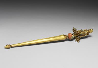 图片[2]-Gilt khatvanga staff with coral and turquoise inlay, Tibetan work, Qing dynasty, 18th century-China Archive